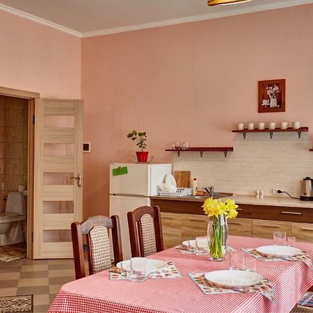 Sweet Home Kamjanez-Podilskyj Exterior foto